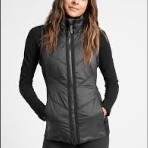 Athleta size L black Rock Ridge PrimaLoft vest